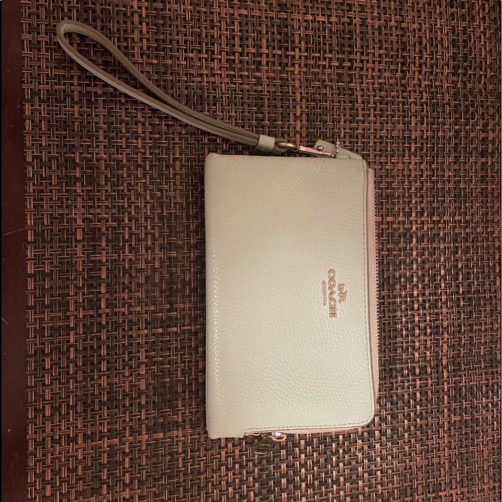Coach  wristlet